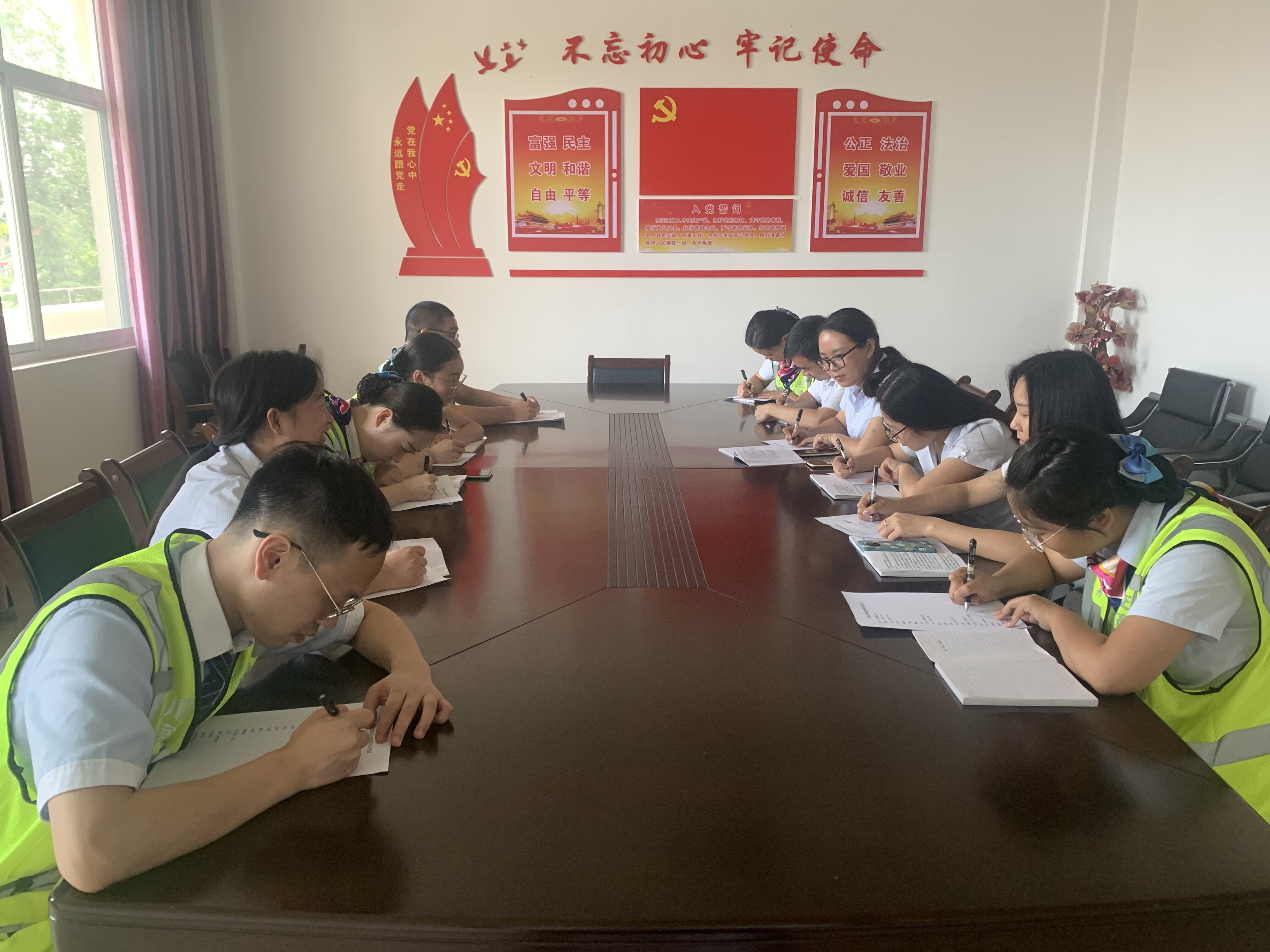 以考促学,以学促用。.jpg 以考促学,以学促用。.jpg