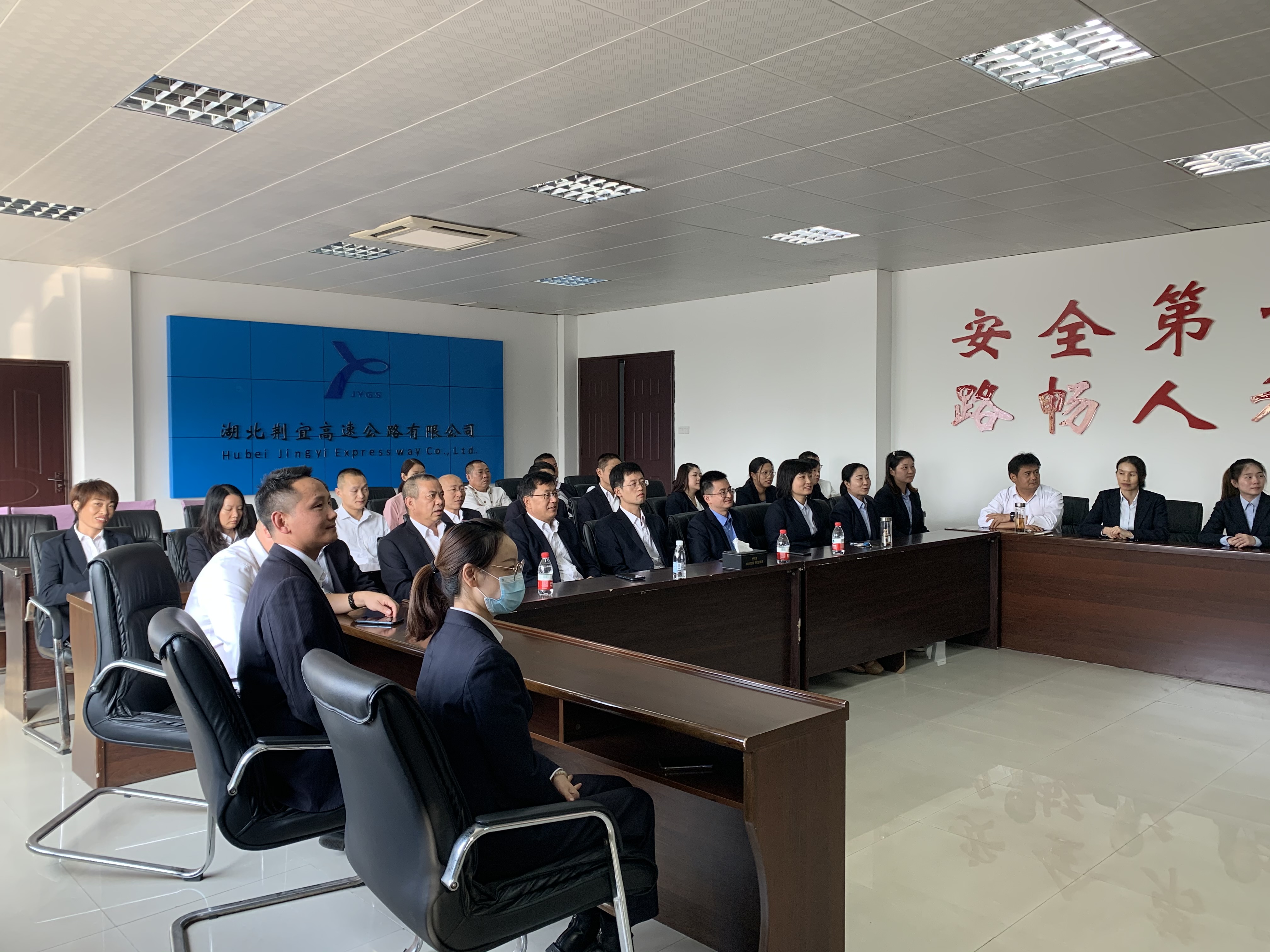 公司十周年庆典活动文稿IMG_6329.JPG 公司十周年庆典活动文稿IMG_6329.JPG