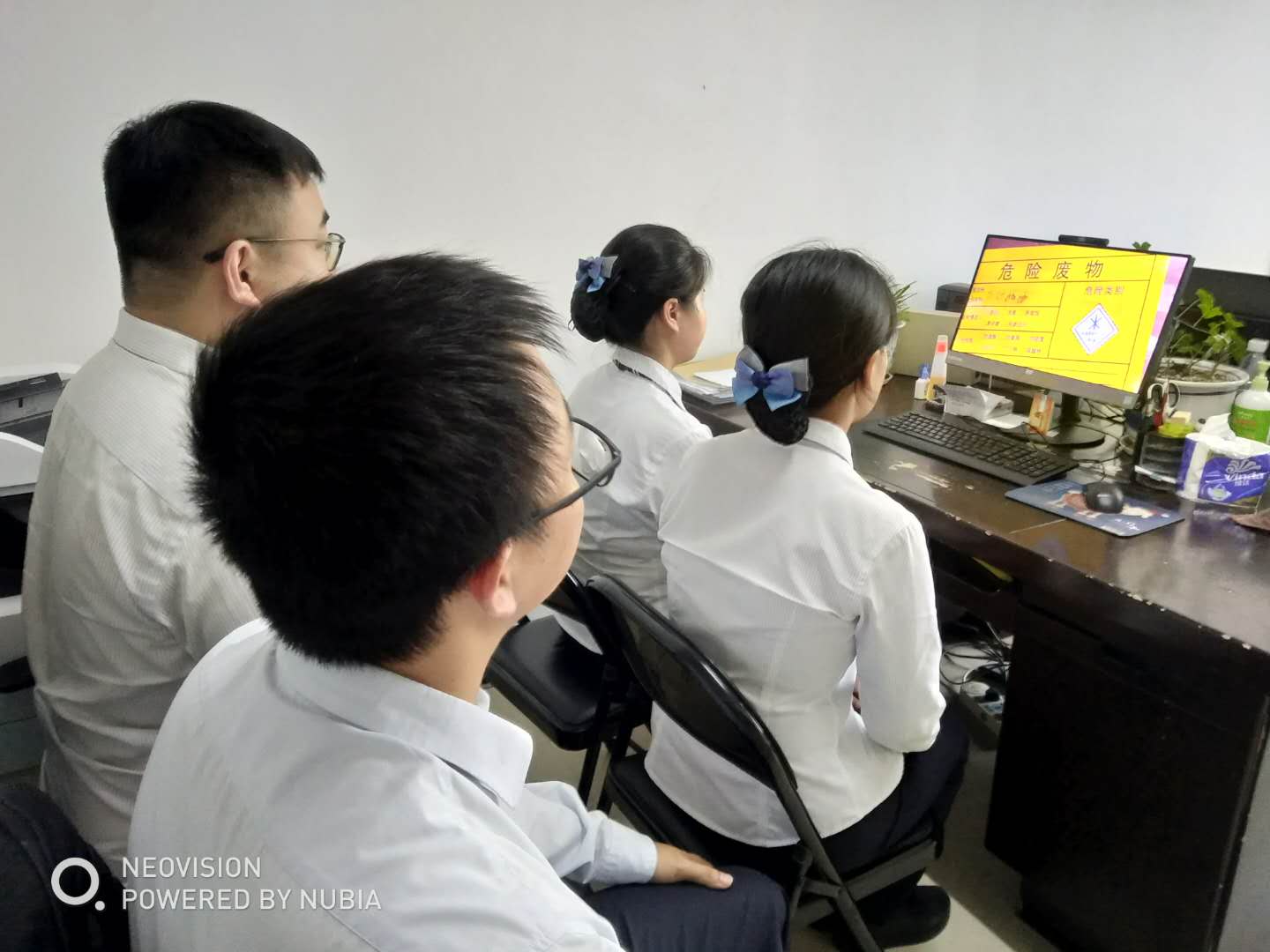 鸦鹊岭所开展安全教育学习.jpg 鸦鹊岭所开展安全教育学习.jpg