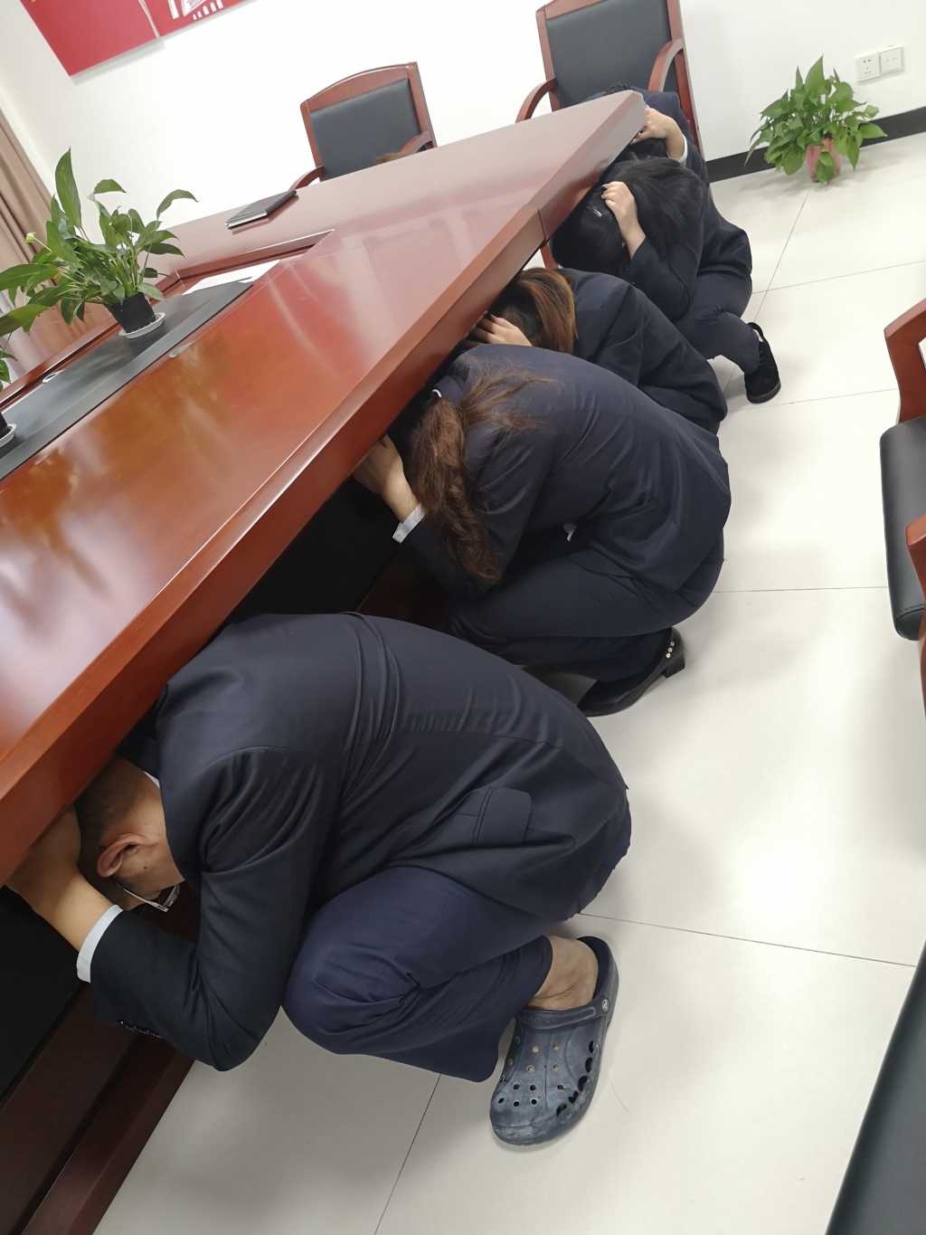 地震演练2.jpg