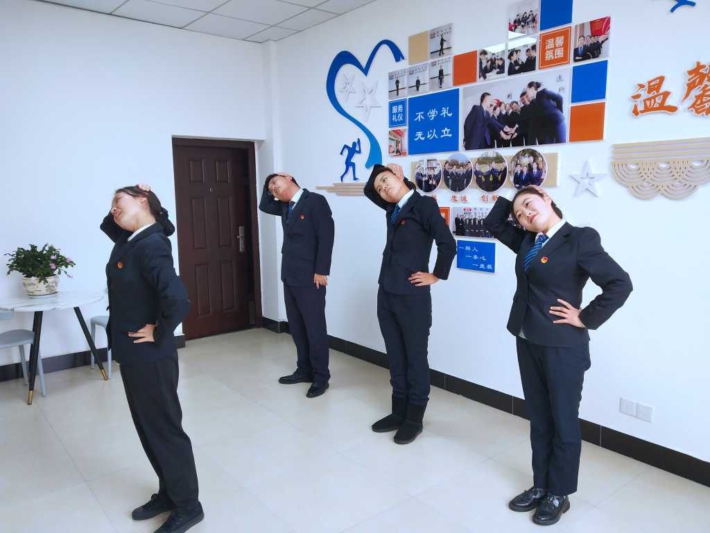 练习肩颈操2.png