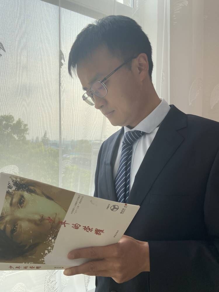 周彬.jpg 周彬.jpg