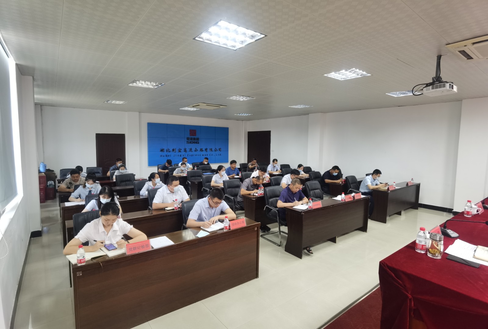 图片3.jpg 图片3.jpg
