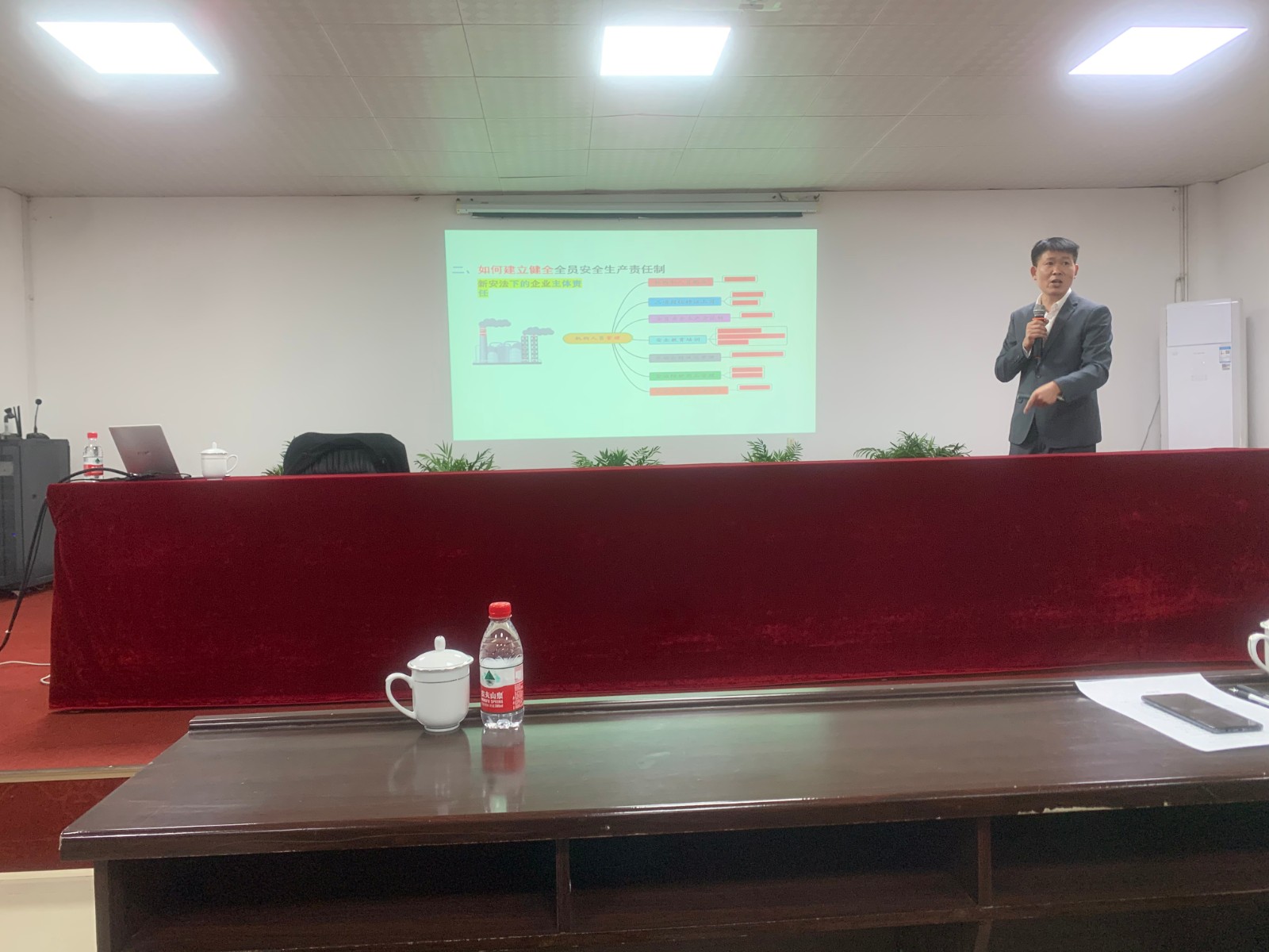 图4.jpg 图4.jpg