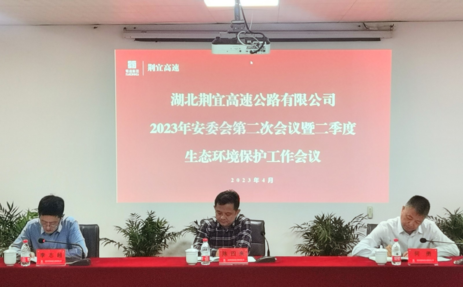 图1.jpg 图1.jpg