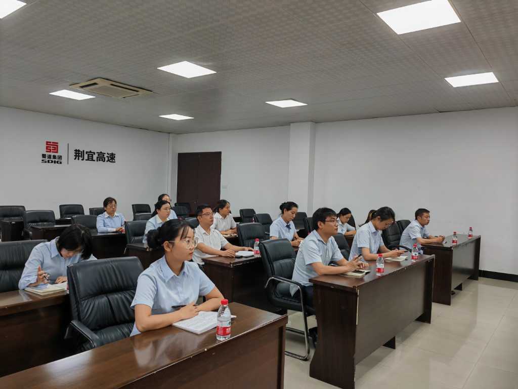 中心、监控室、当阳西、双莲.jpg 中心、监控室、当阳西、双莲.jpg