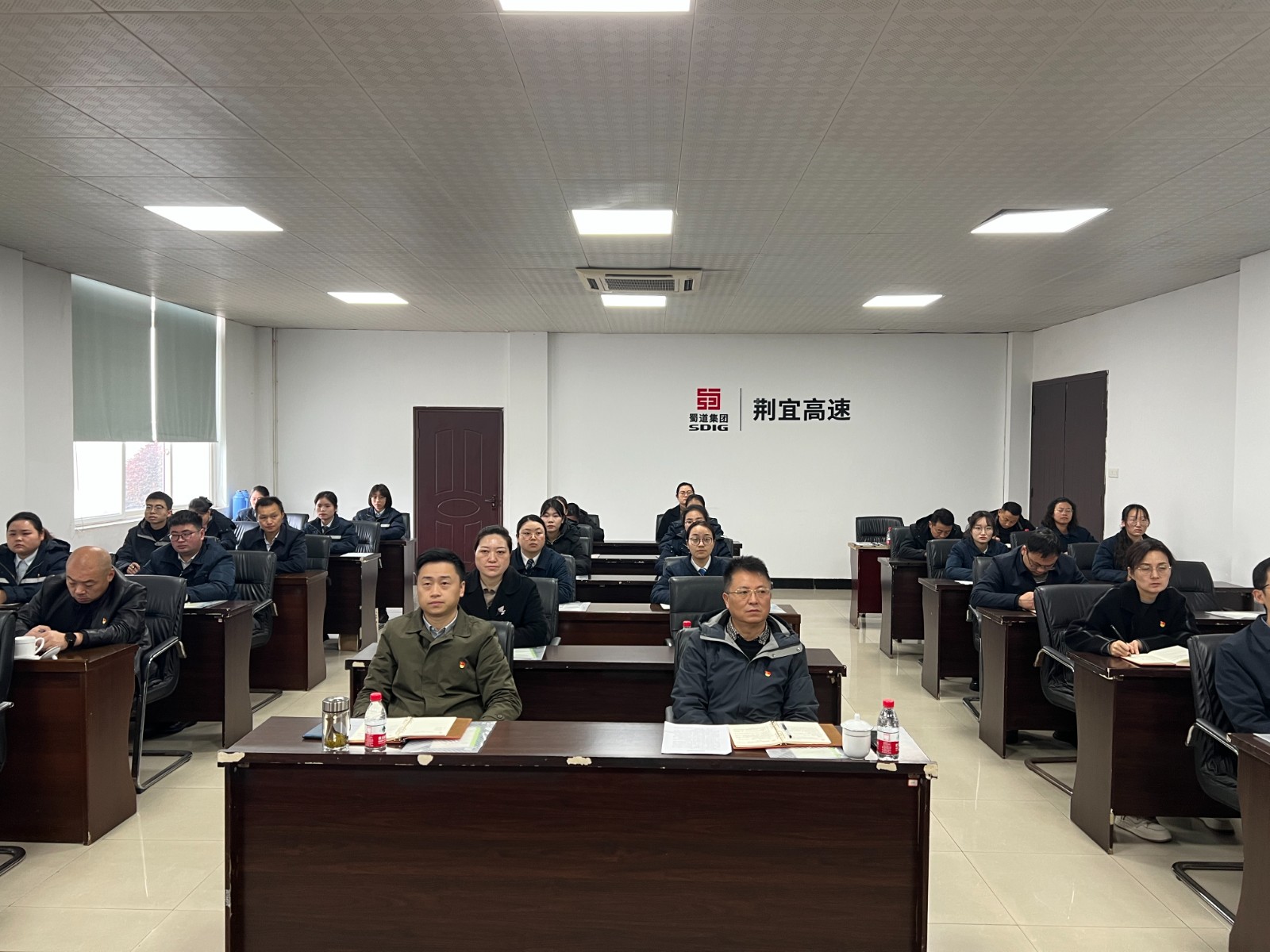 QQ图片20231201145958.jpg QQ图片20231201145958.jpg