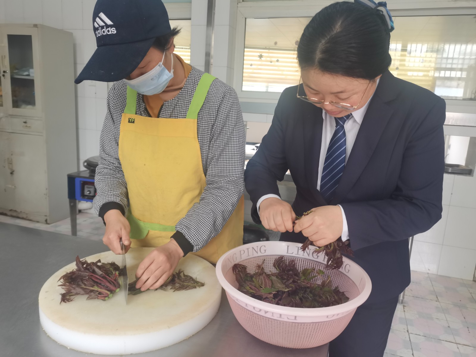 双莲所以“香”入味享春食.jpg 双莲所以“香”入味享春食.jpg