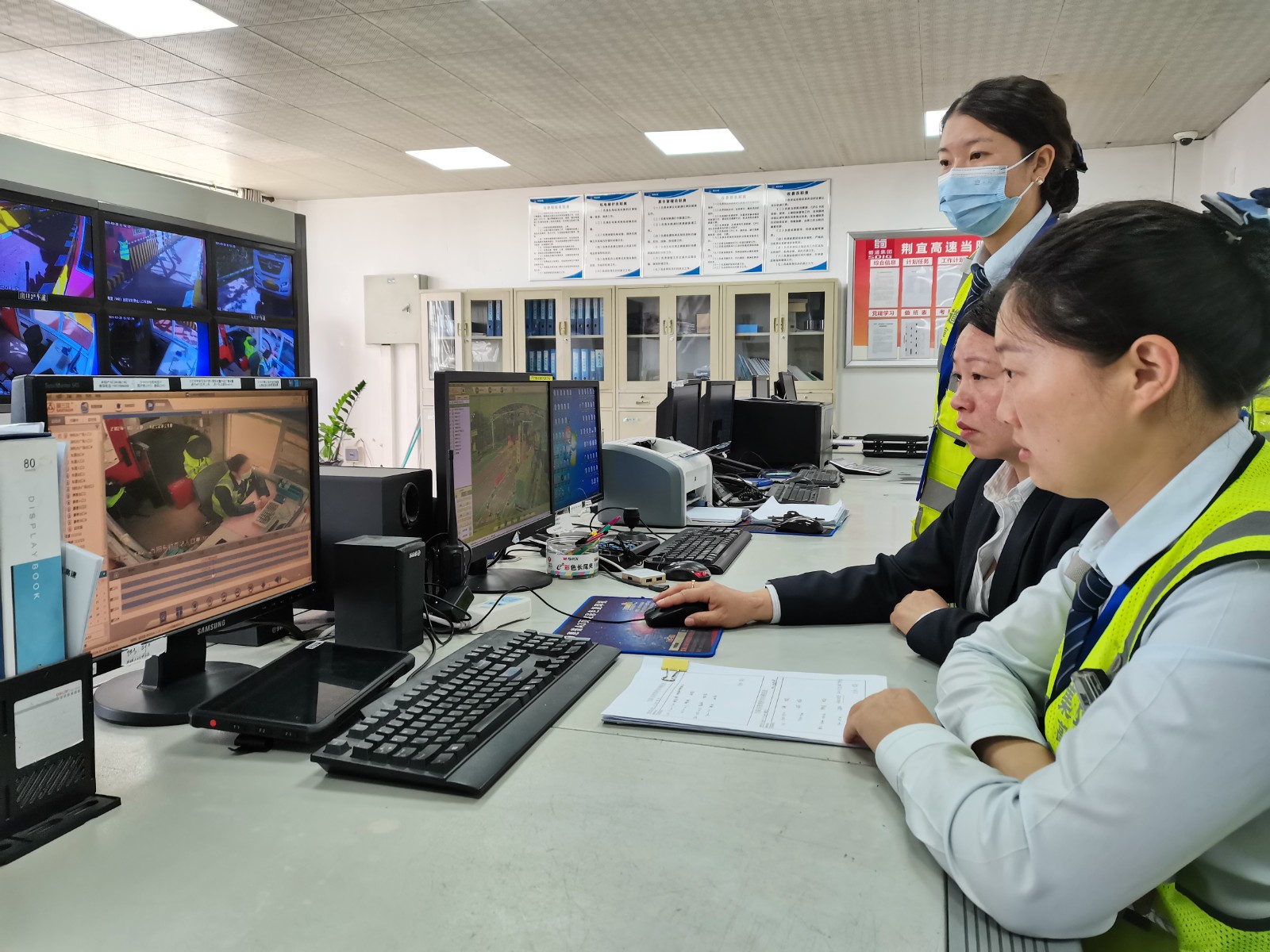 3这张放封面,同时放在文章第三段落后面.jpg 3这张放封面,同时放在文章第三段落后面.jpg