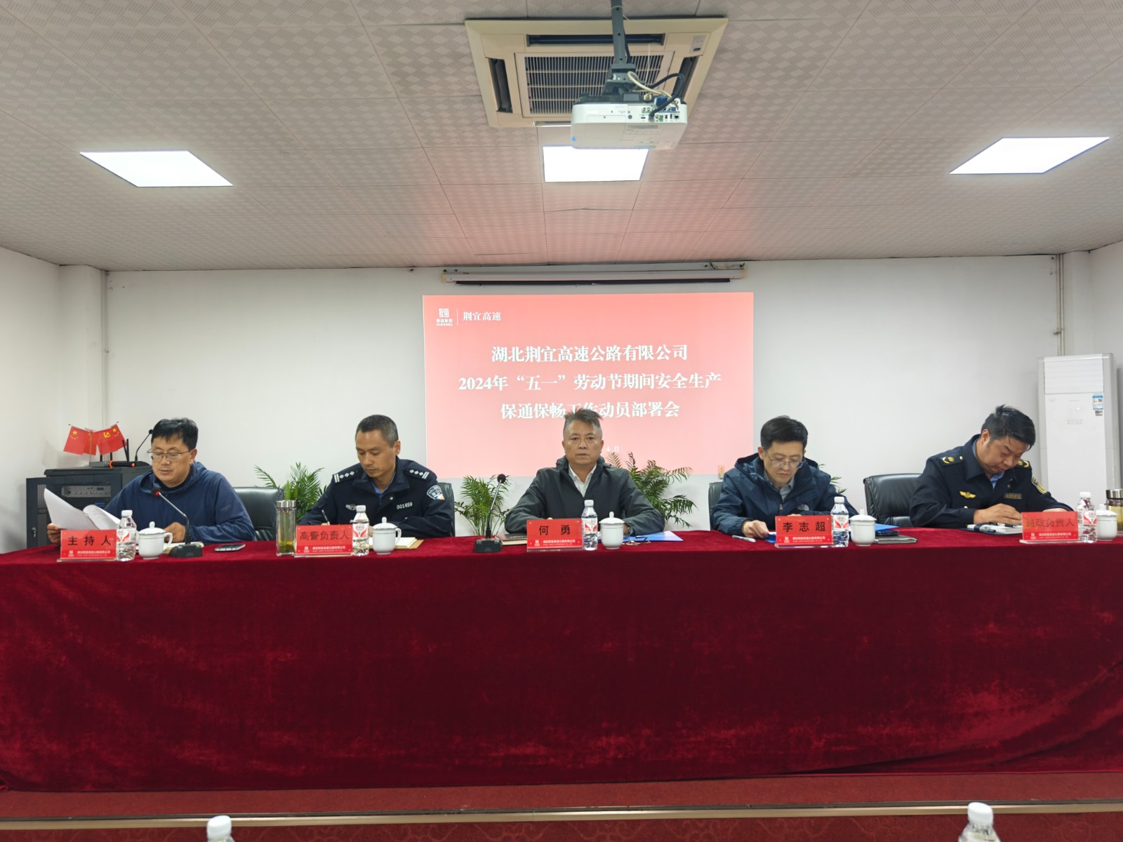 图1.jpg 图1.jpg