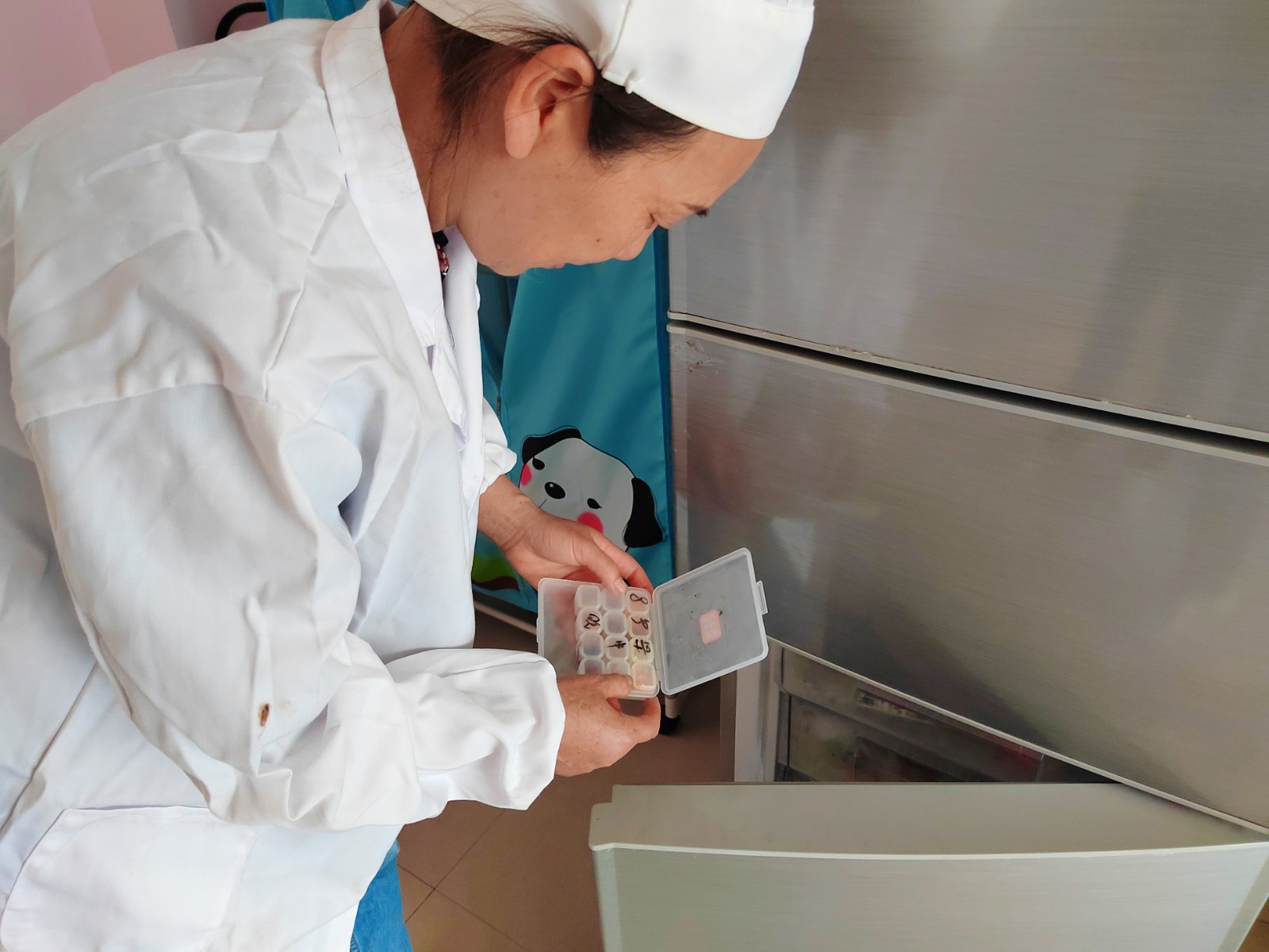 2.做好食品留样.jpg