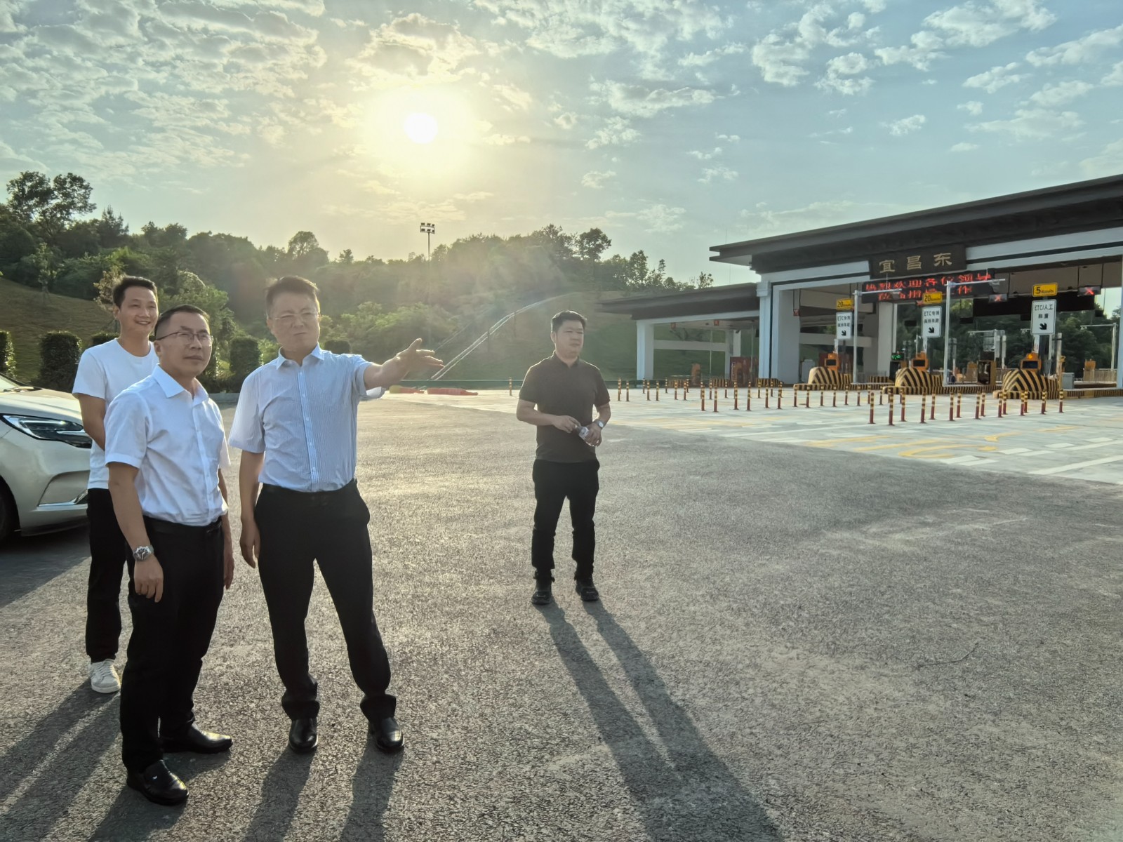 宜昌东调研.jpg 宜昌东调研.jpg