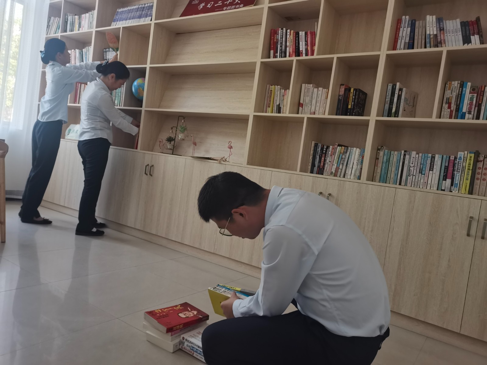 双莲所布置莲廉书屋.jpg 双莲所布置莲廉书屋.jpg