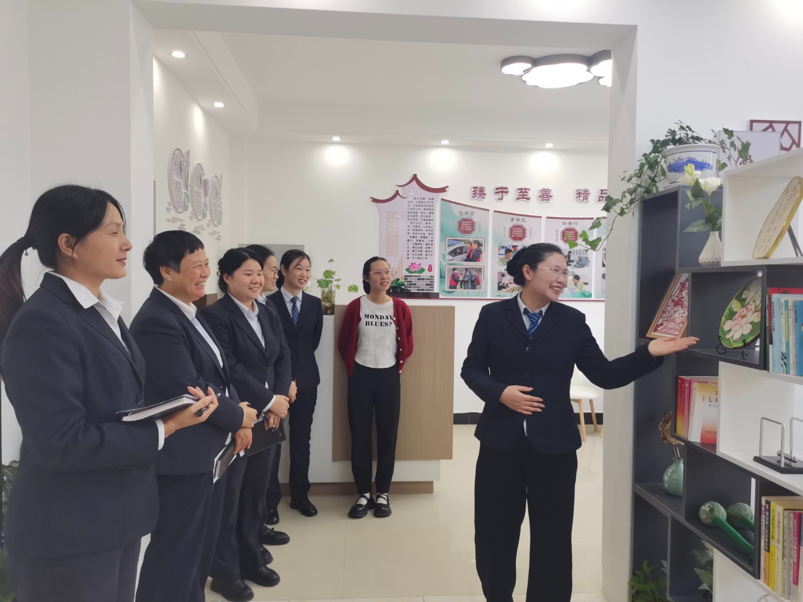 双莲管理所:创意手工 讲述莲廉文化.jpg 双莲管理所:创意手工 讲述莲廉文化.jpg