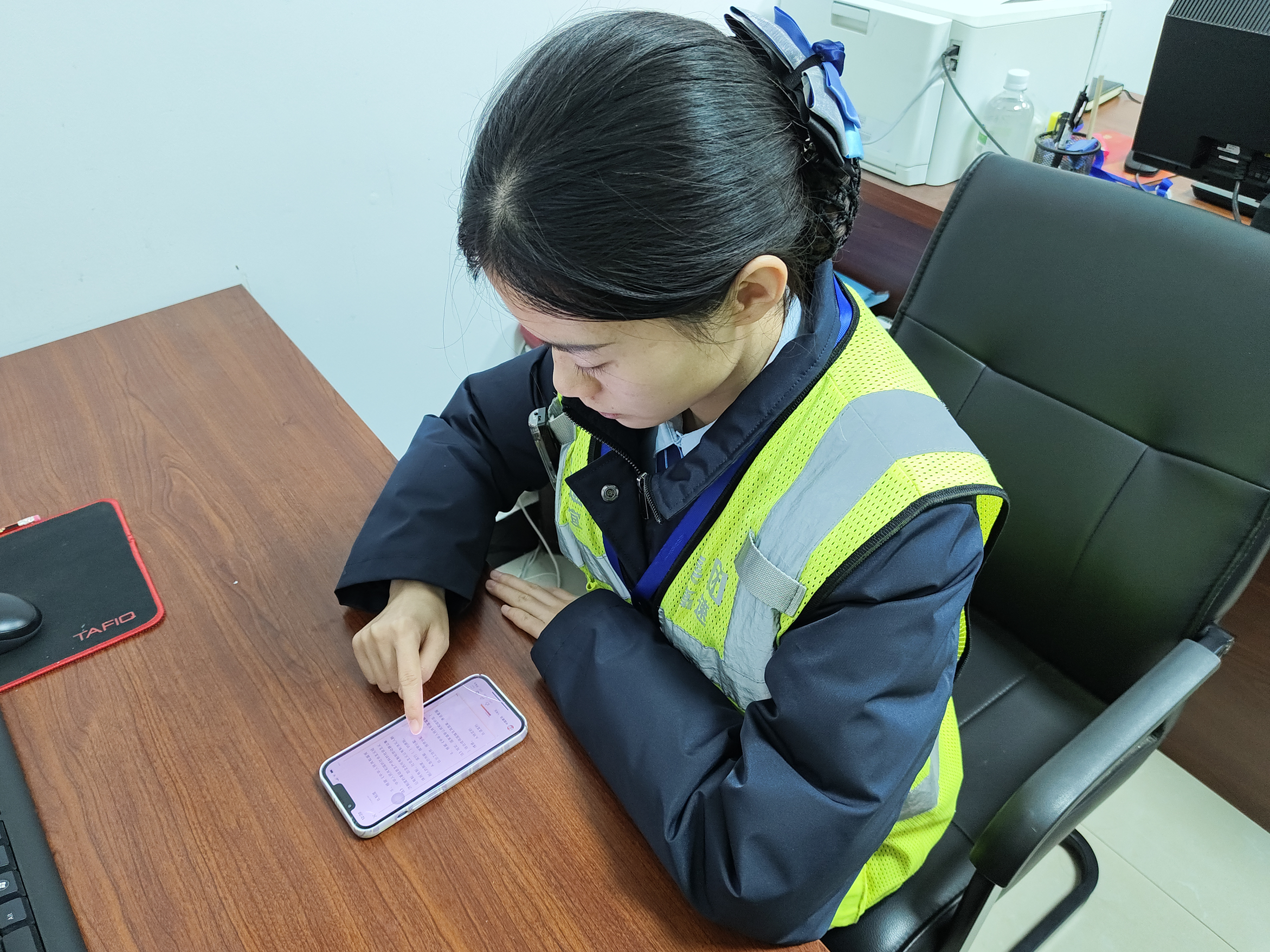 4.积极参加宪法知识答题.png 4.积极参加宪法知识答题.png