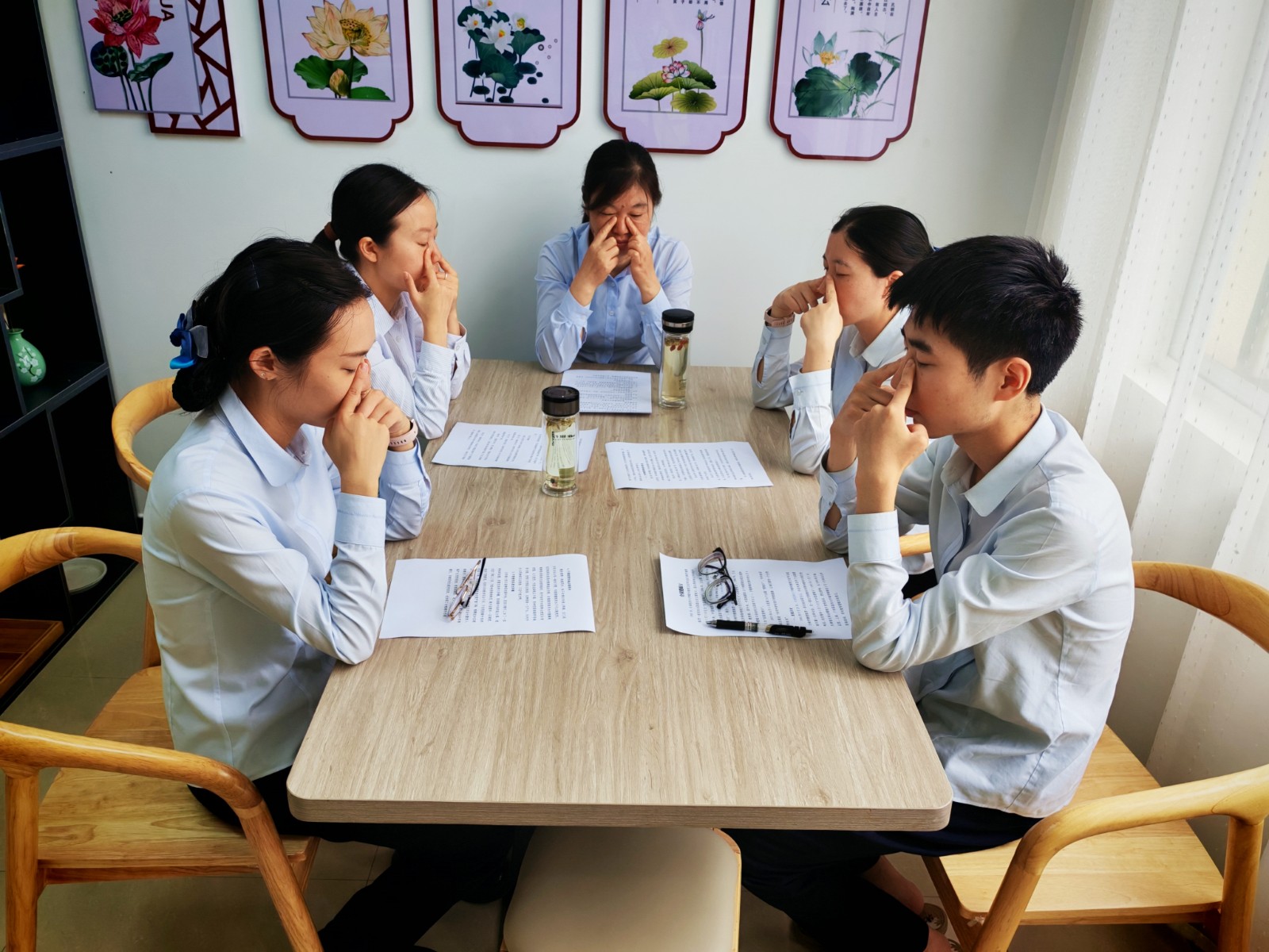 双莲管理所眼保健操1.jpg 双莲管理所眼保健操1.jpg